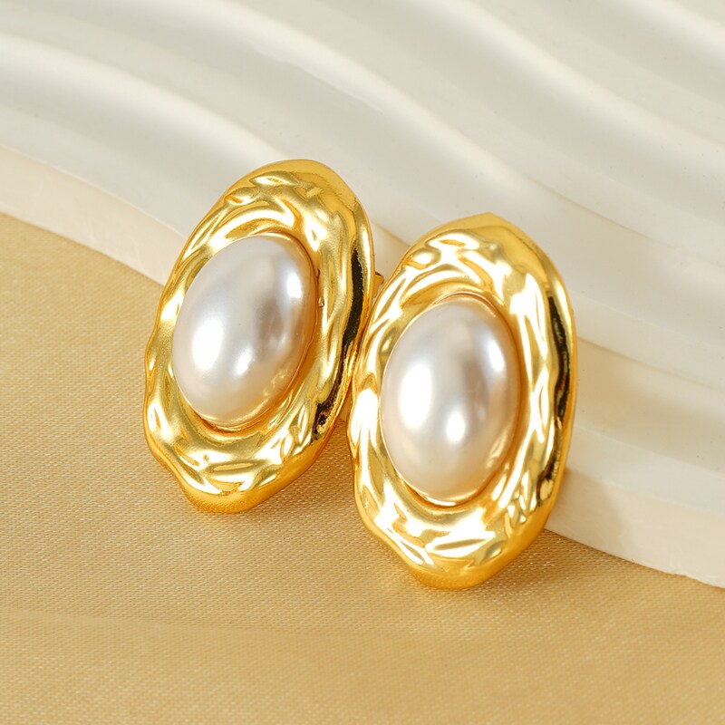 1 Pair Simple Series Casual Oval Stainless Steel 18K Gold Plated Imitation Pearl Women's Stud Earrings 